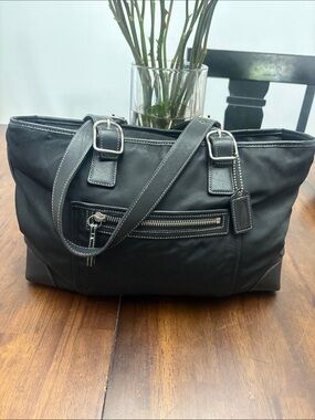 Coach 2004 Vintage 4450 Y2K Nylon Leather Trim Tote (Black) EUC